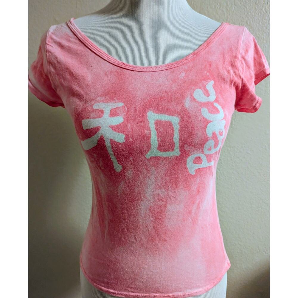 Hand Resist Tie Dye Top Pink White Graphic Peace Symbol Short Sleeve Fitted